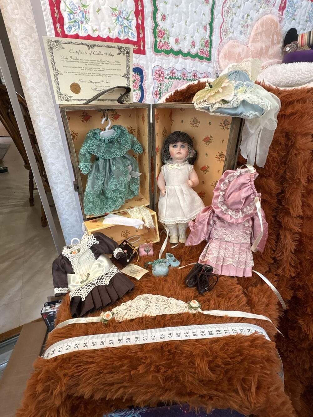 D10 Trudy's Traveler Collectible Porcelain Doll with Wardrobe Trunk and Outfits